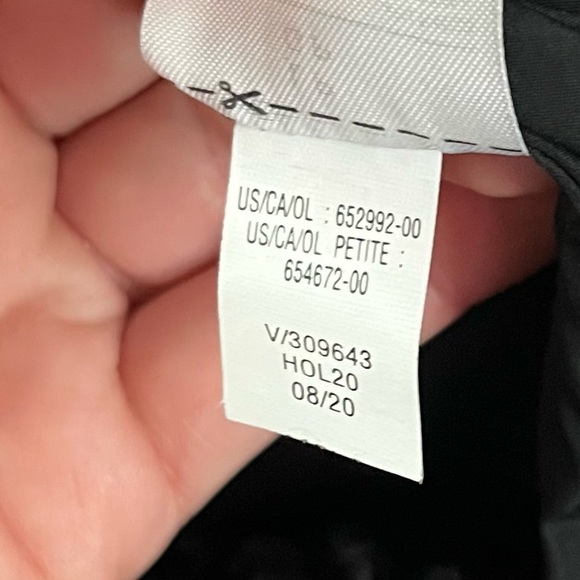 Banana Republic • Cozy Black Fuzzy Sherpa Jacket - Picture 4 of 5